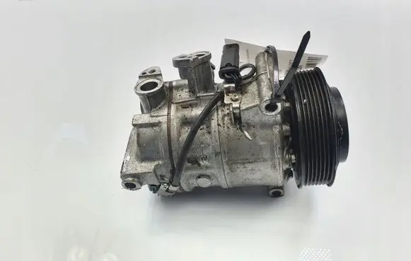 Mercedes-Benz C W205 Air conditioning (A/C) compressor (pump) A0008300202