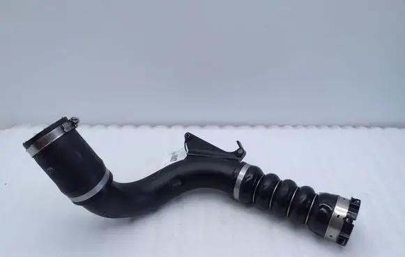 BMW 2 F45 Intercooler hose/pipe MGW00383