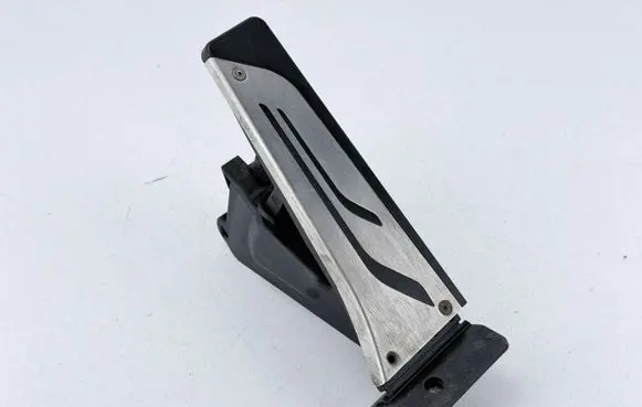 BMW 1 F20 F21 Accelerator throttle pedal 6853175