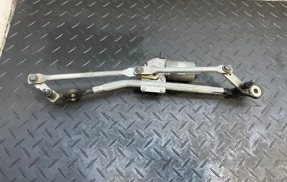 BMW X5 E70 Front wiper linkage and motor 7200535 4051542V