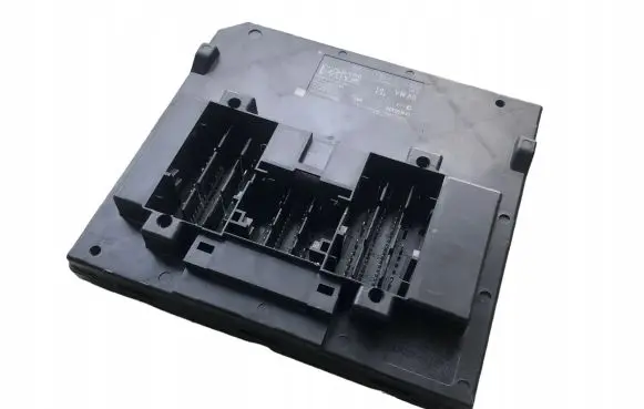Volkswagen PASSAT B8 Comfort/convenience module 5Q1937084A