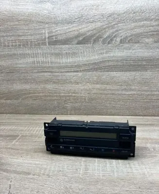 Volkswagen Golf IV Climate control unit 5HB00813901 3B2907044C