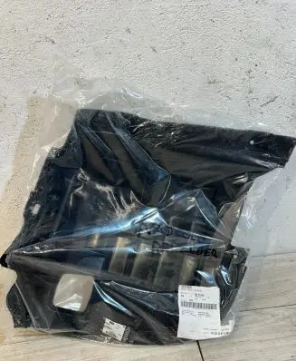 Land Rover Defender Front wheel arch liner splash guards