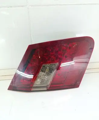 Mercedes-Benz E W212 Tailgate rear/tail lights A2129060158