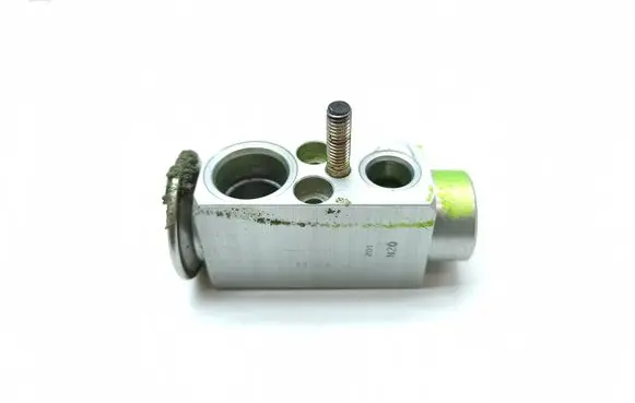Mercedes-Benz Vito Viano W639 Air conditioning (A/C) expansion valve 2208300384