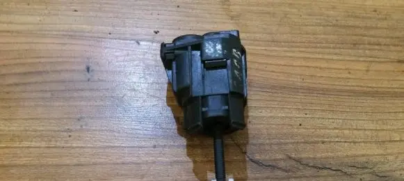Saab 900 Headlight level adjustment motor 4541116