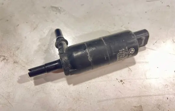 BMW 5 F10 F11 Windscreen/windshield washer pump 7217792
