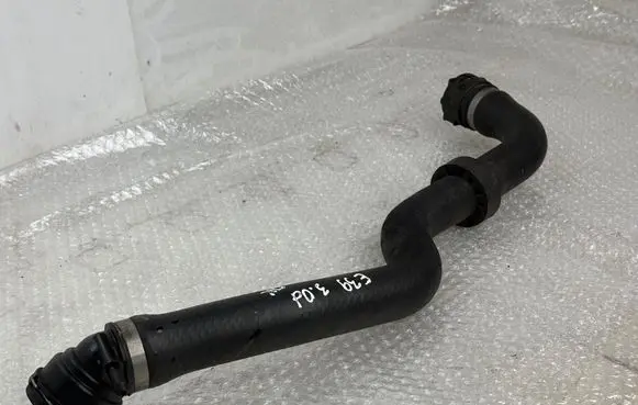 BMW 5 E39 Engine coolant pipe/hose 2247821 11532247821