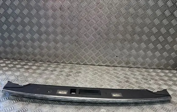 BMW 7 F01 F02 F03 F04 Trunk door license plate light bar 7200035