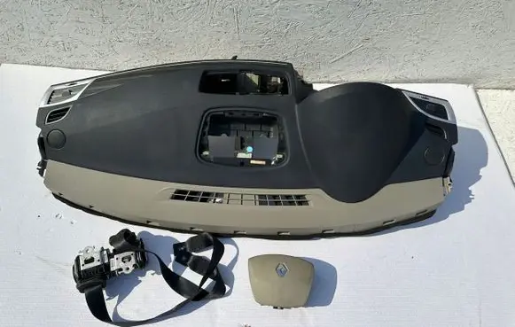 Renault Megane III Dashboard glove box trim 