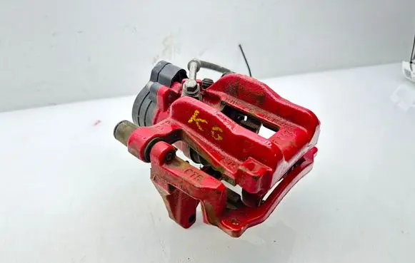 Volkswagen Golf VIII Rear brake caliper