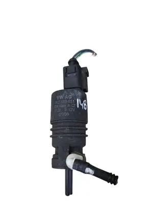 Audi A6 S6 C5 4B Windscreen/windshield washer pump 1K5955651