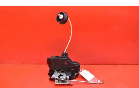 Audi A4 S4 B6 8E 8H Front door lock 