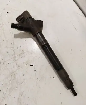 Toyota RAV 4 (XA40) Fuel injector 2367026070