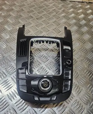 Head unit multimedia control