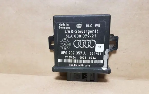 Audi A6 S6 C6 4F Light module LCM 5LA008379 8P0907357A