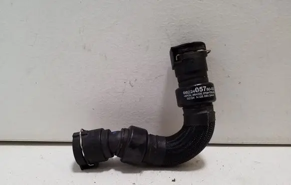 Engine coolant pipe/hose