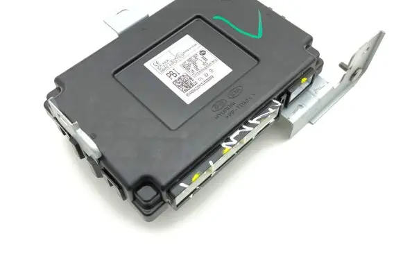 Hyundai i30 BSM Control unit 0KA450R 954A0G4235 97RA011034