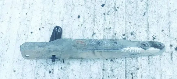 Opel Insignia A Front bumper mounting bracket 