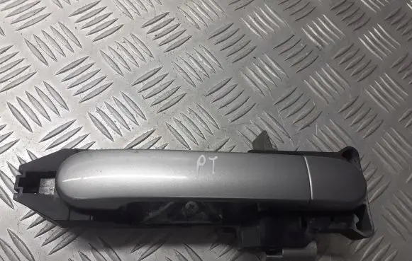 Nissan Note (E11) Rear door exterior handle