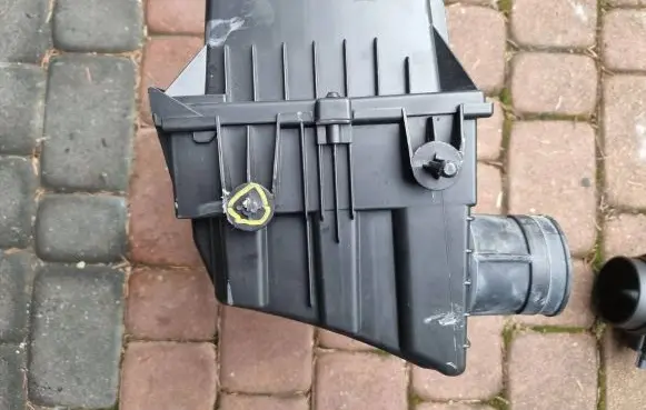 Renault Master III Air filter box 165008632R 8200948146