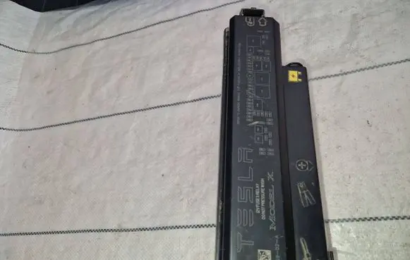 Tesla Model X Fuse box set 111905902a