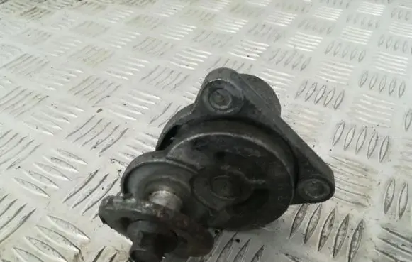 Mazda 6 Generator/alternator belt tensioner