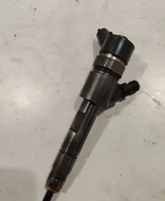 Renault Scenic II - Grand scenic II Fuel injector 0445110230 8200389369