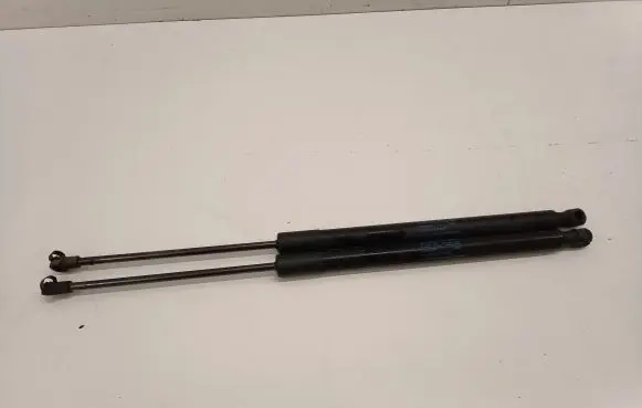 Volkswagen Golf VII Tailgate/trunk strut/damper 5G6827550C