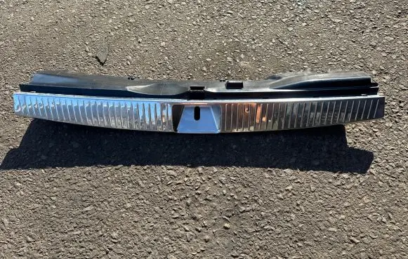 Mercedes-Benz C W204 Trunk/boot sill cover protection A2046906541