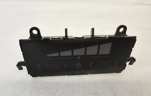 Volvo XC90 Climate control unit 31674024