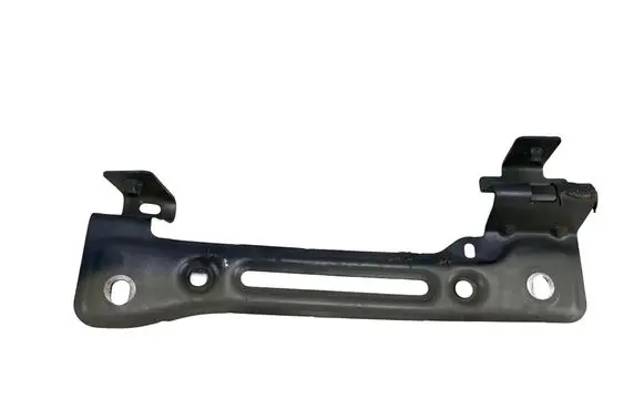 Audi Q7 4M Fender mounting bracket 4M0821432
