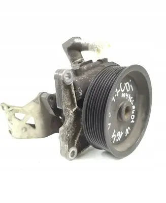 Mercedes-Benz GL X164 Power steering pump mounting bracket 0044668401