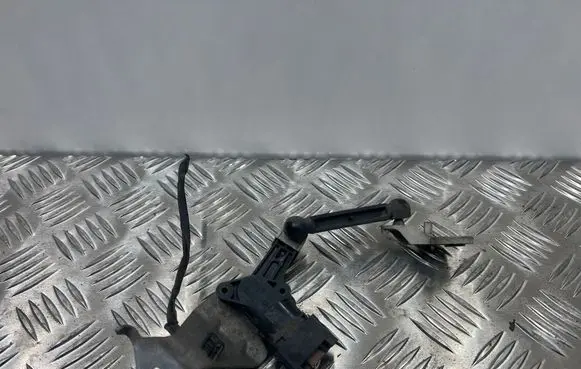 BMW i4 Rear air suspension level height sensor 6895849 6895466
