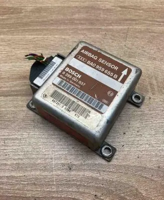 Audi A4 S4 B5 8D Airbag control unit/module 8A0959655B 0285001037 Used
