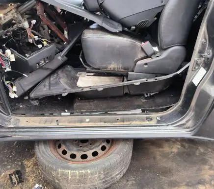 Mitsubishi Pajero Sill