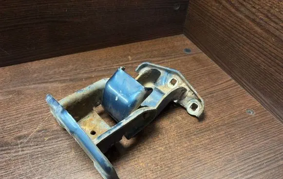 Renault Trafic II (X83) Loading door upper hinge 312304K 66379