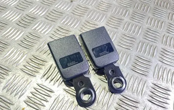 Peugeot 207 CC Rear seatbelt buckle 0125778