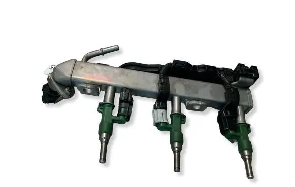 Toyota Yaris XP210 Fuel injectors set 23250F3020
