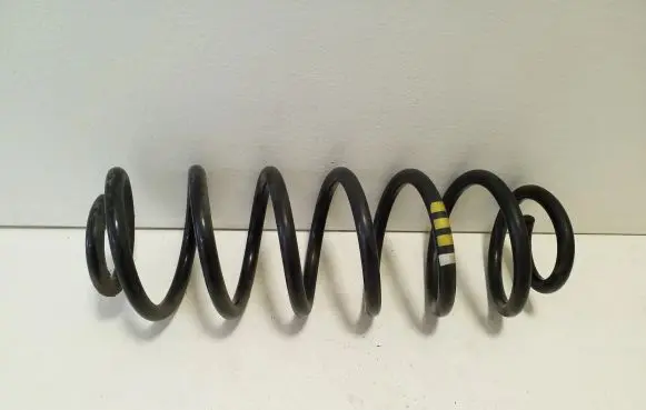 Volkswagen Golf Plus Rear coil spring