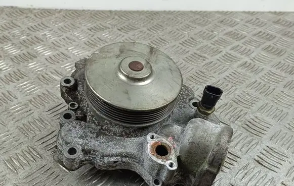 Jeep Grand Cherokee Water pump 