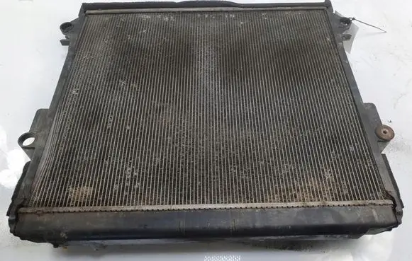Toyota Land Cruiser (J200) Coolant radiator