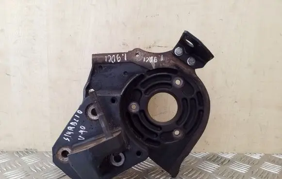 Volvo S40, V40 Engine mounting bracket P50150234