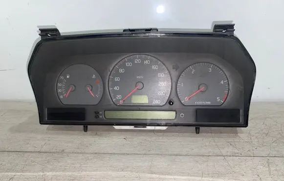 Volvo S70 V70 V70 XC Speedometer (instrument cluster) 9168386 69794700T 9168138