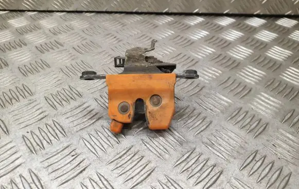 Skoda Fabia Mk1 (6Y) Tailgate/trunk/boot lock/catch/latch 6Y9827501C