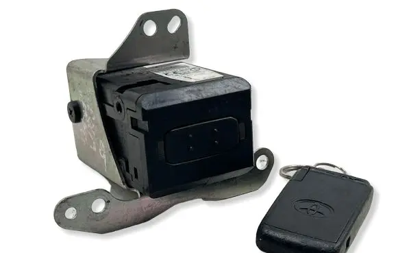 Toyota Corolla Verso AR10 Ignition lock 2004DJ1452 2584AR124RTY