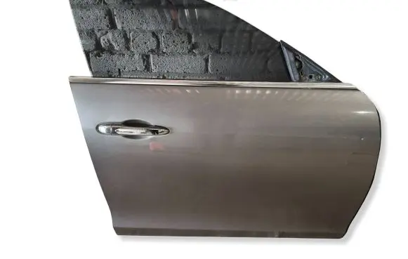 Maserati Ghibli Front door 