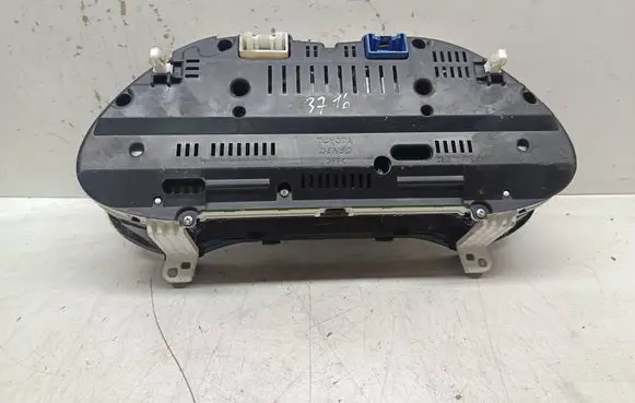 Toyota Avensis T250 Speedometer (instrument cluster) 8380005851B MB2574305632