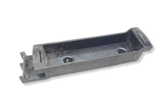 Mercedes-Benz Sprinter W901 W902 W903 W904 Front bumper mounting bracket 9018850014