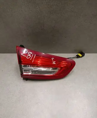 Tailgate rear/tail lights